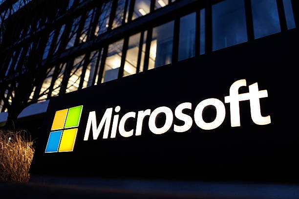 Microsoft Cloud–AI–Quantum Pivot Strategy 2026